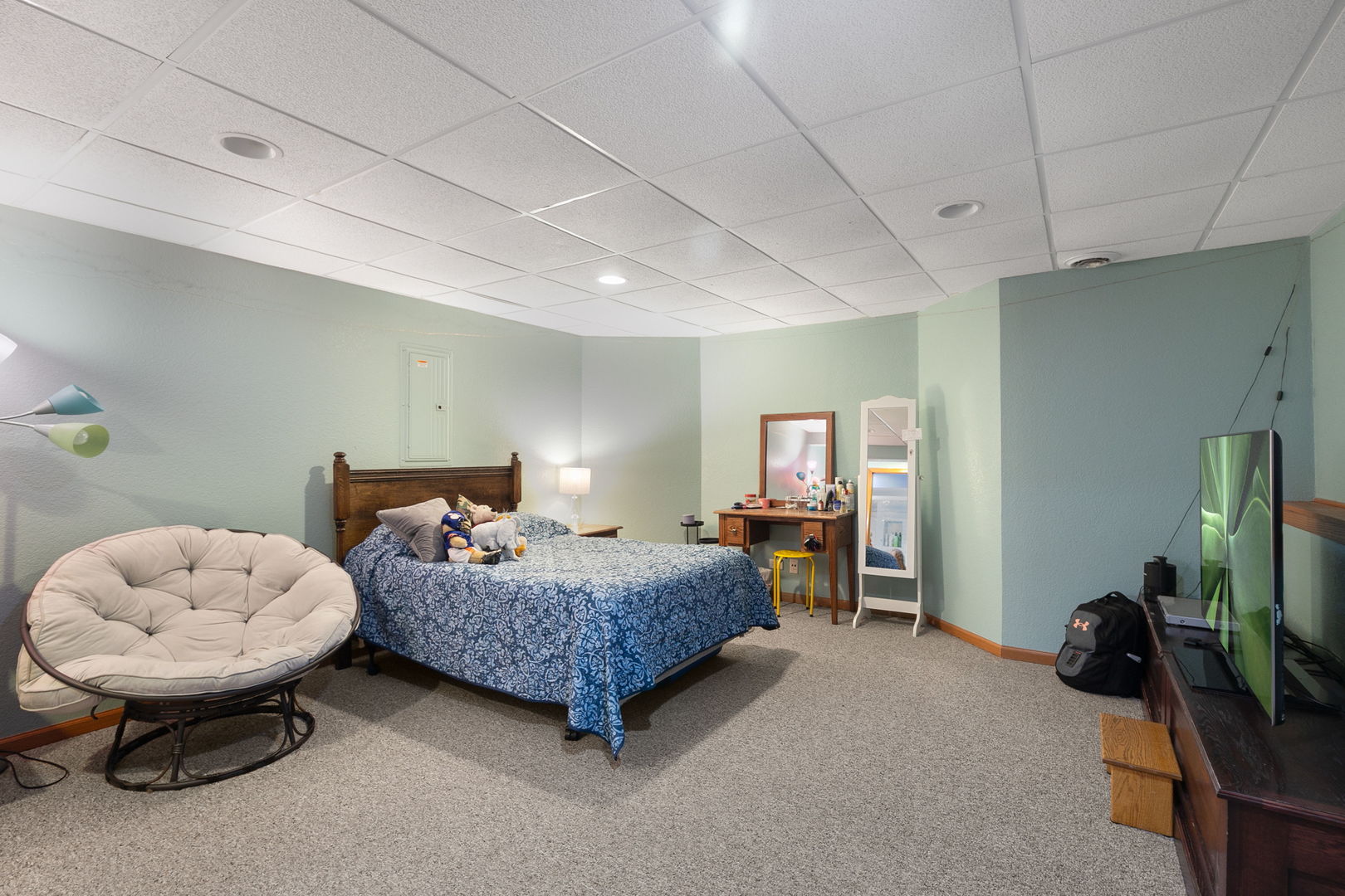 681 W HURON HILLS Trail
