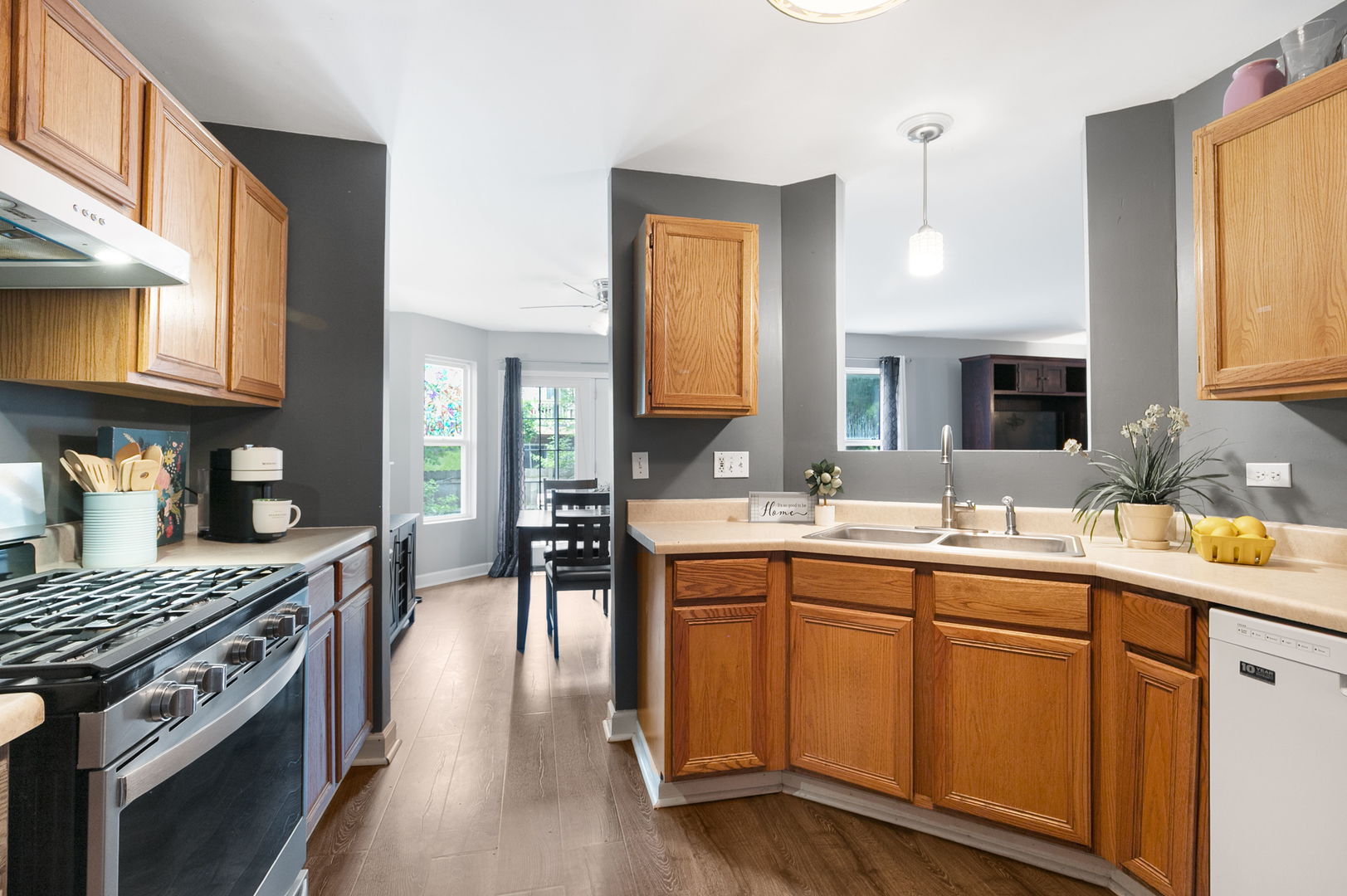 681 W HURON HILLS Trail