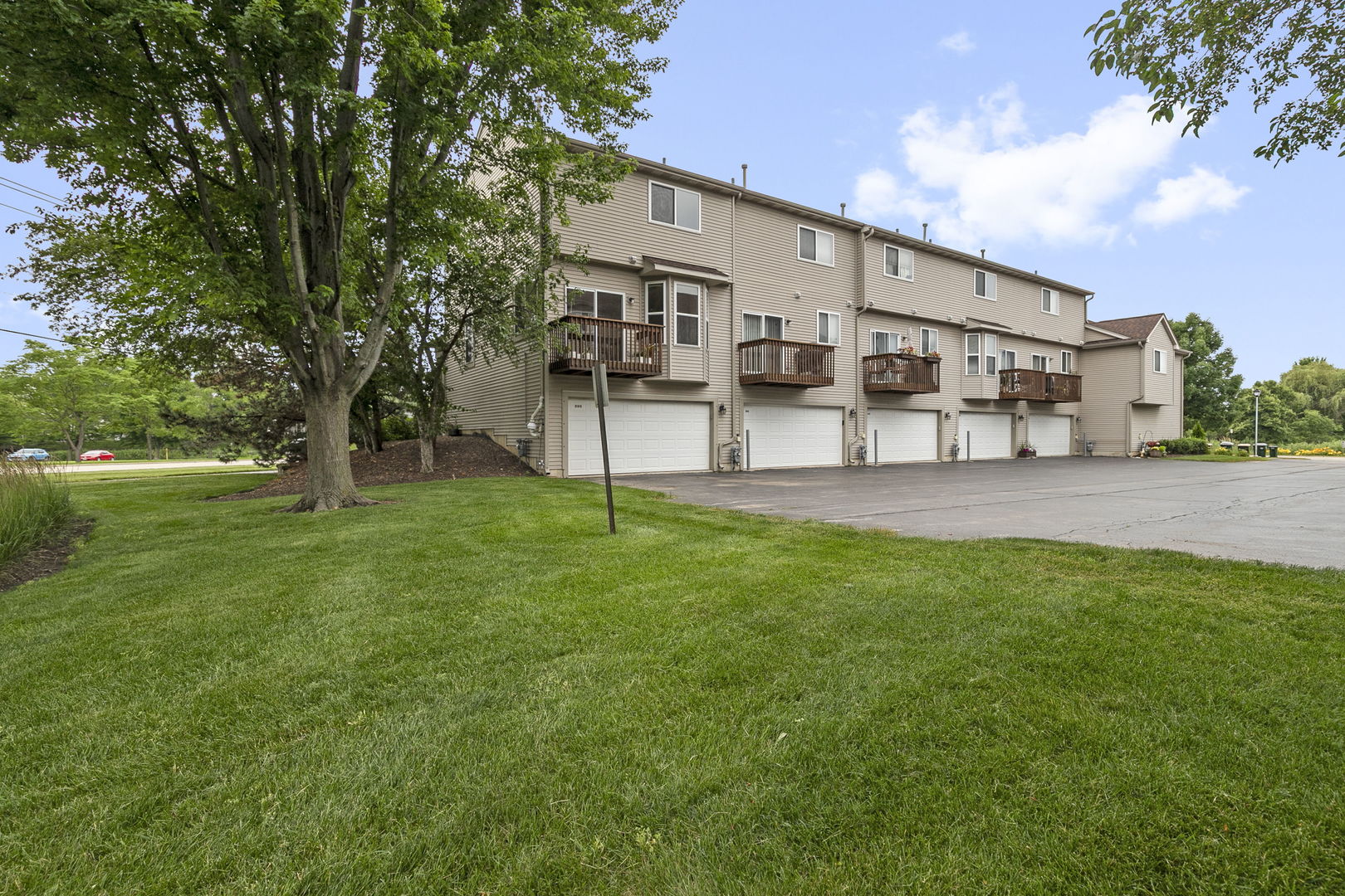 896 Cherry Creek Drive