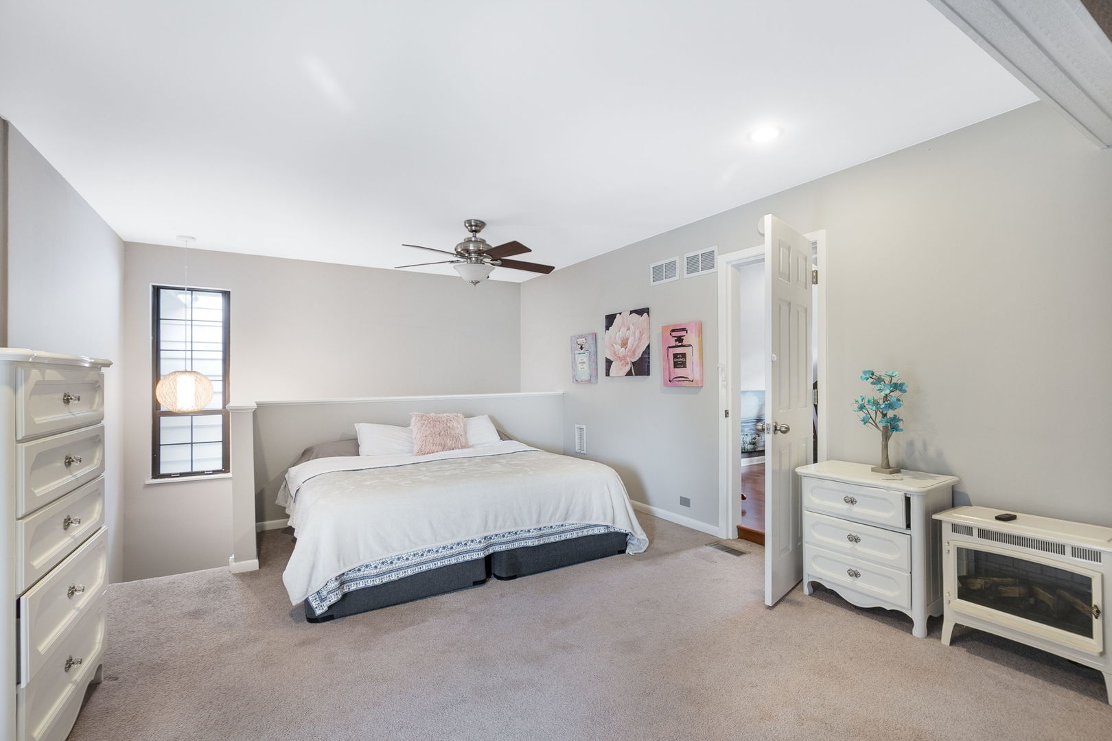 736 Glen Way Unit: 736