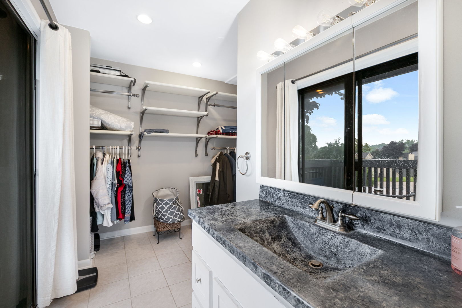 736 Glen Way Unit: 736