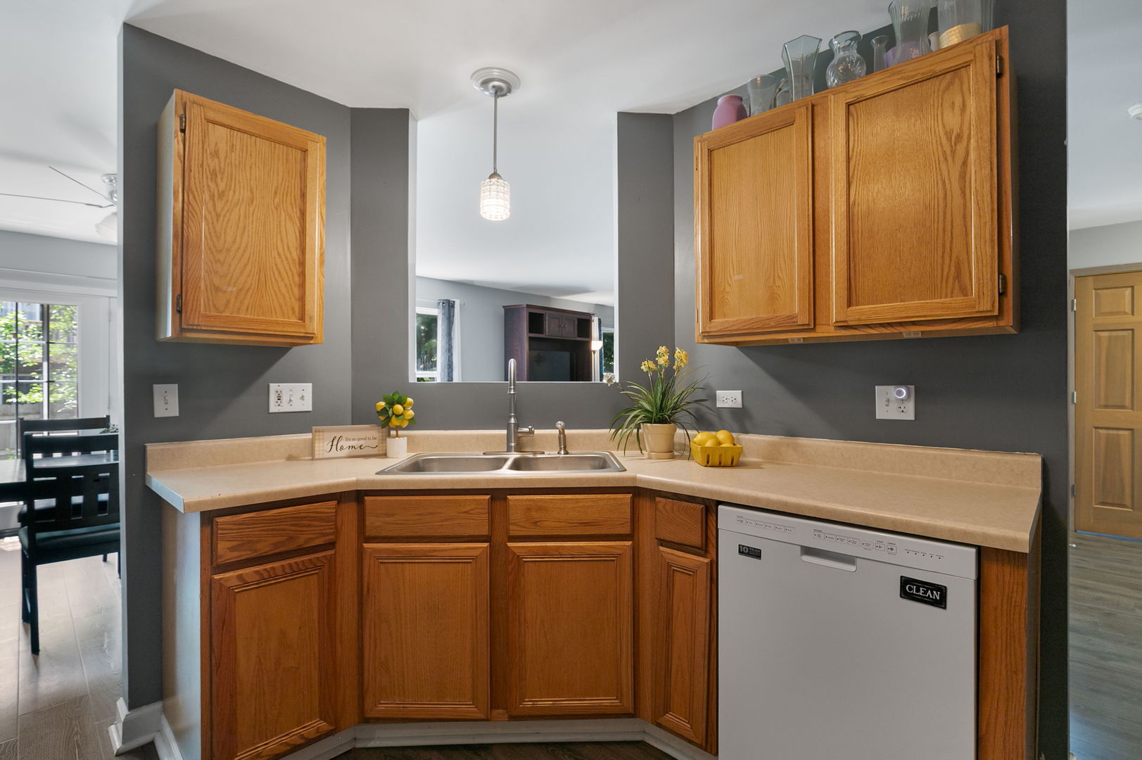 681 W HURON HILLS Trail
