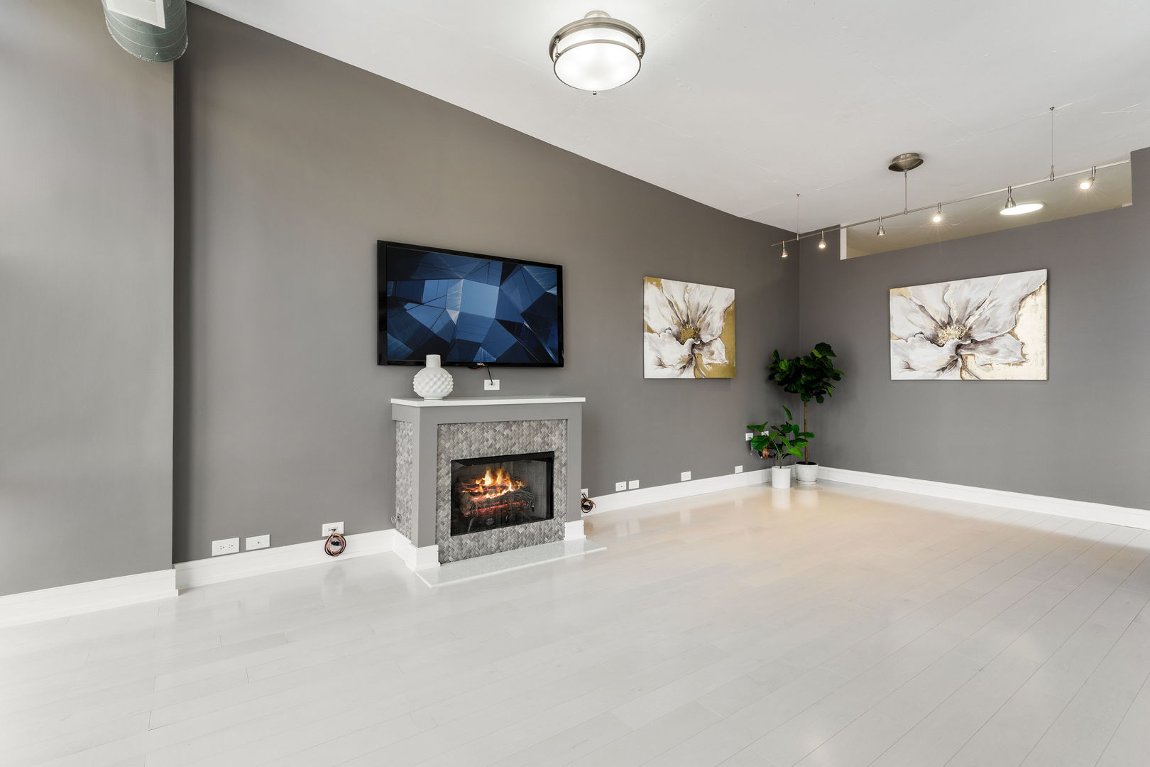 1001 W Madison Street Unit: 710