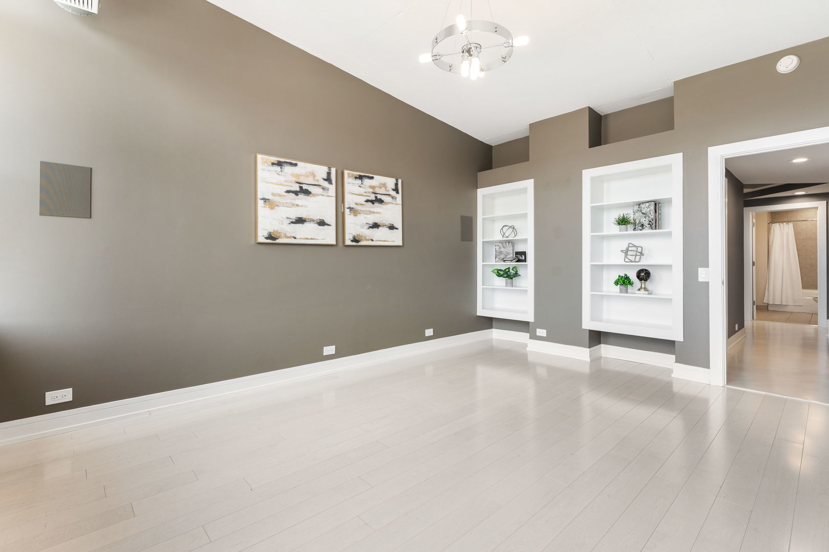 1001 W Madison Street Unit: 710