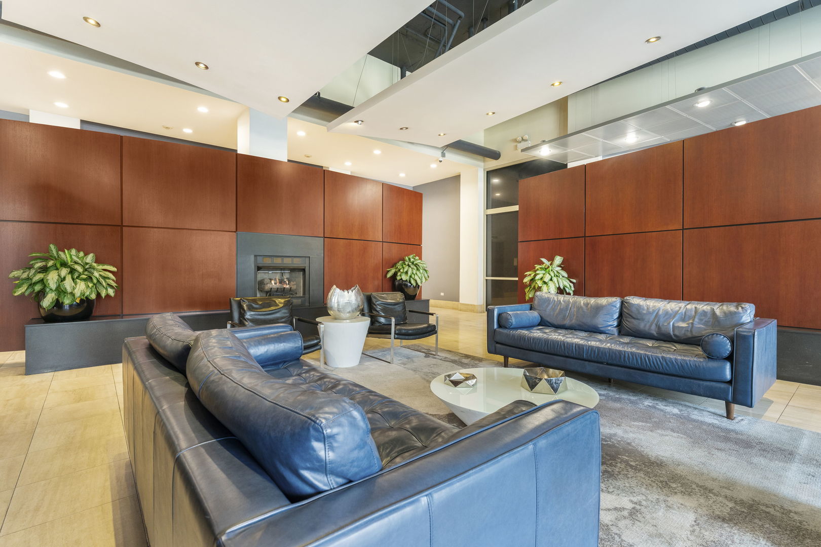 1001 W Madison Street Unit: 710