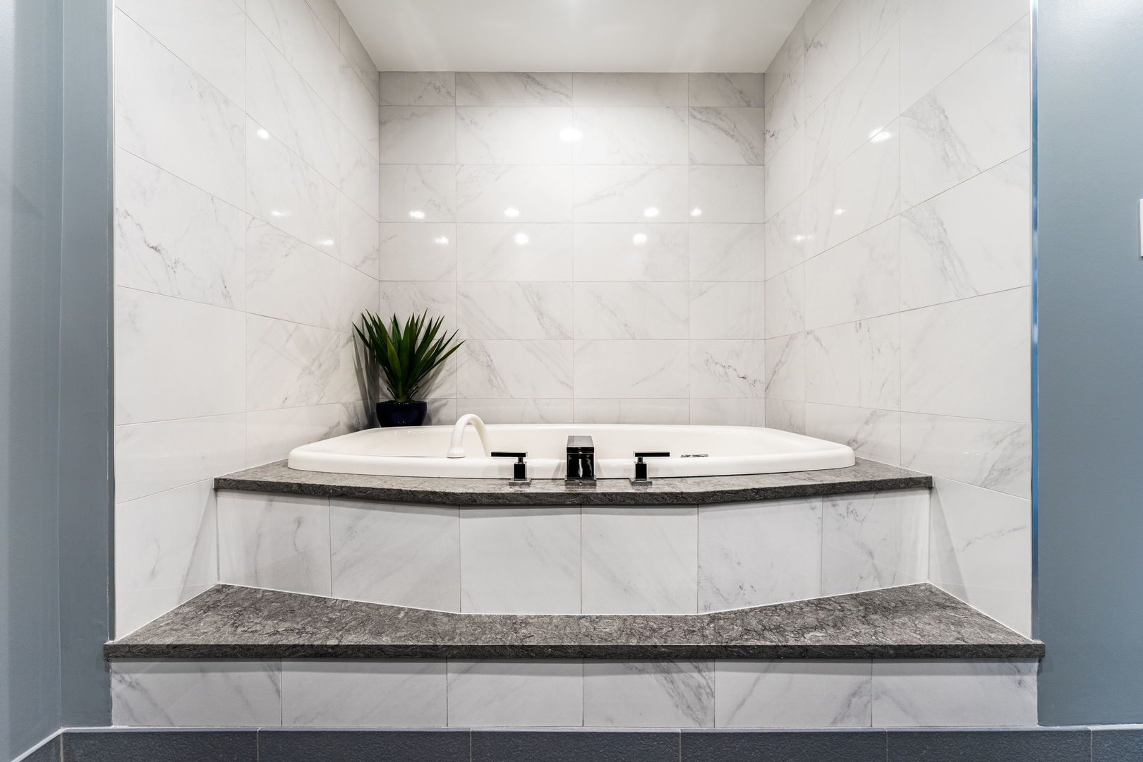 1001 W Madison Street Unit: 710