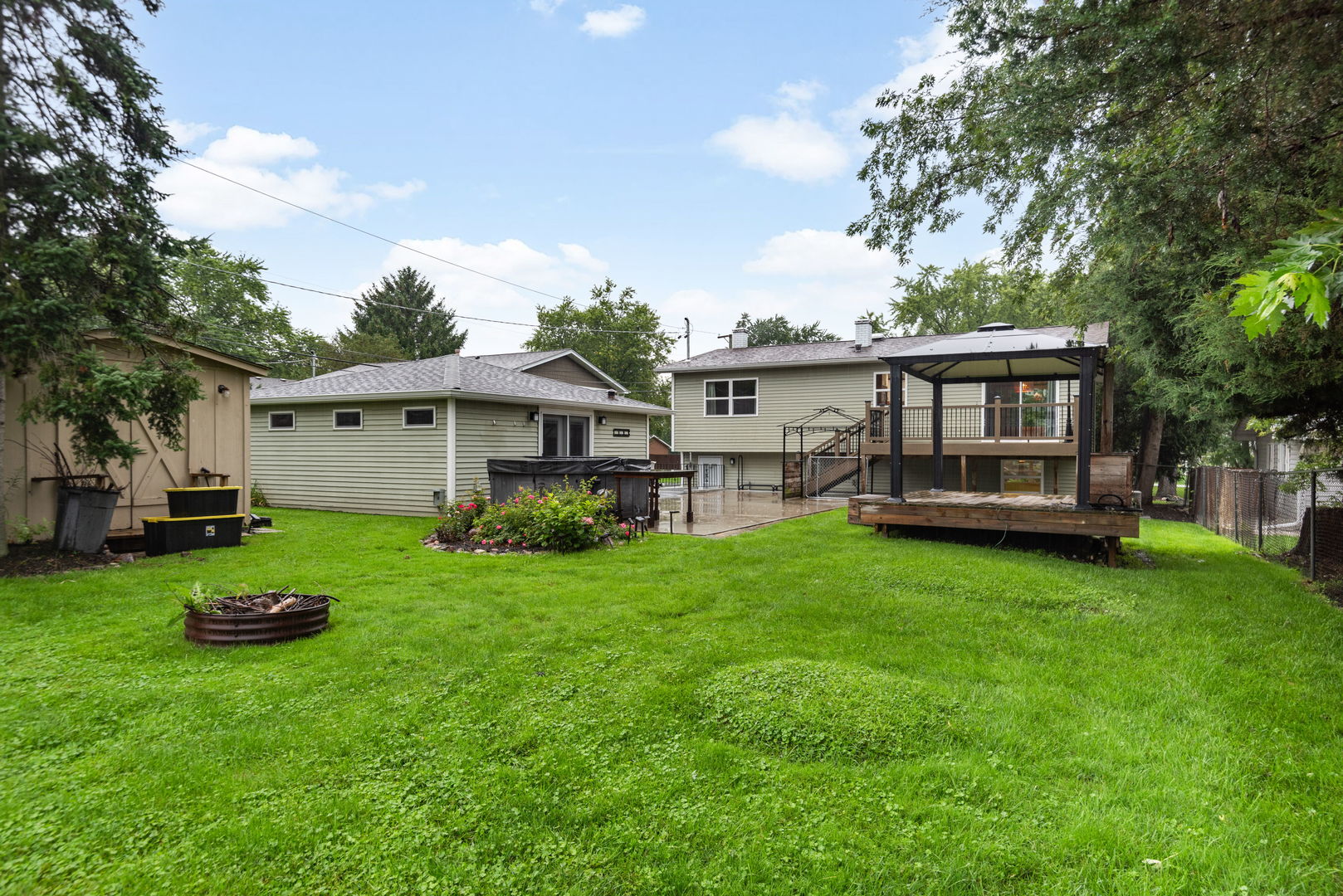 1817 ELMWOOD Drive