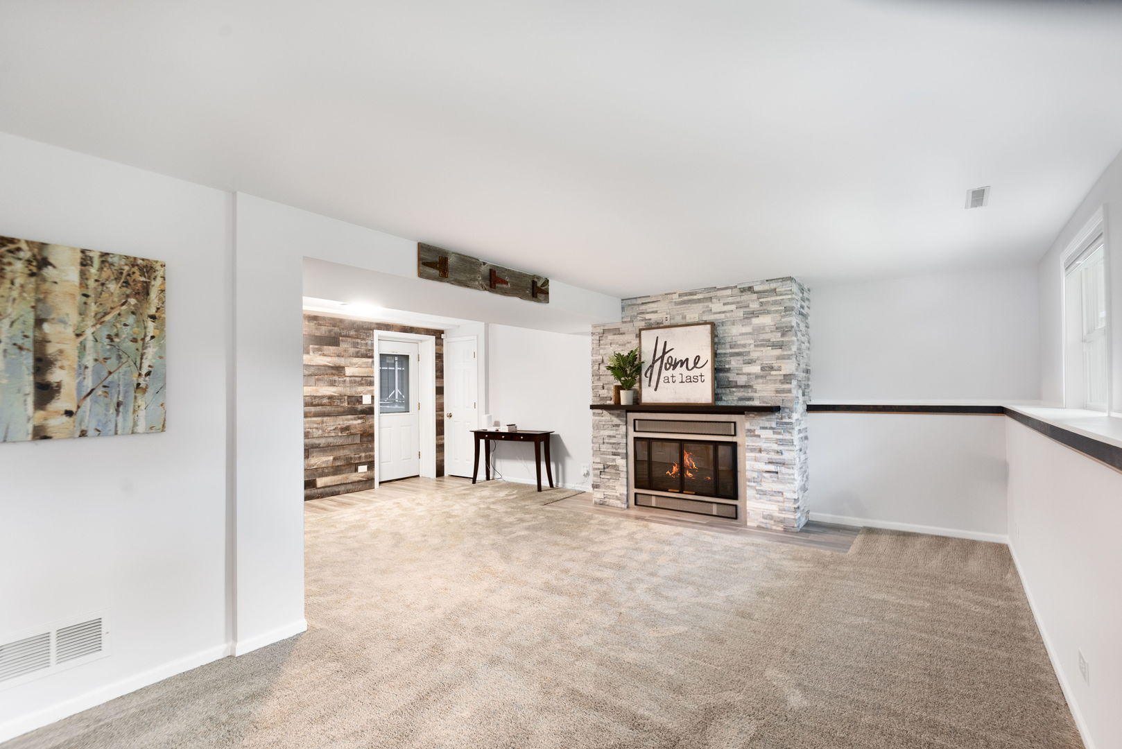 1817 ELMWOOD Drive