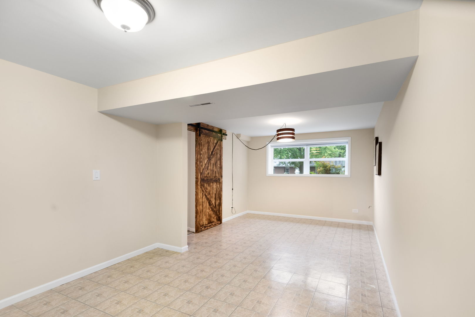 1817 ELMWOOD Drive