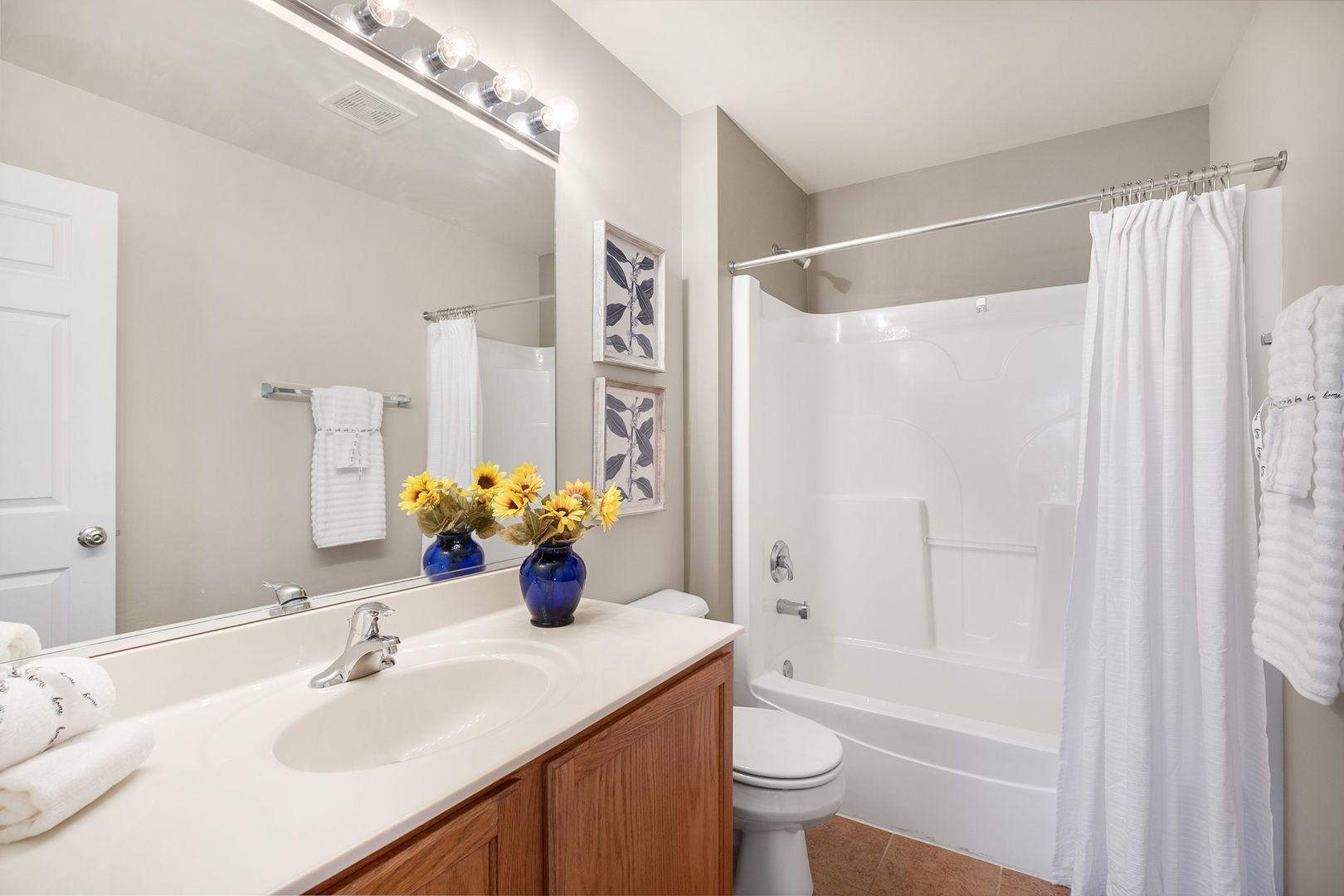 1319 W Crane View Court