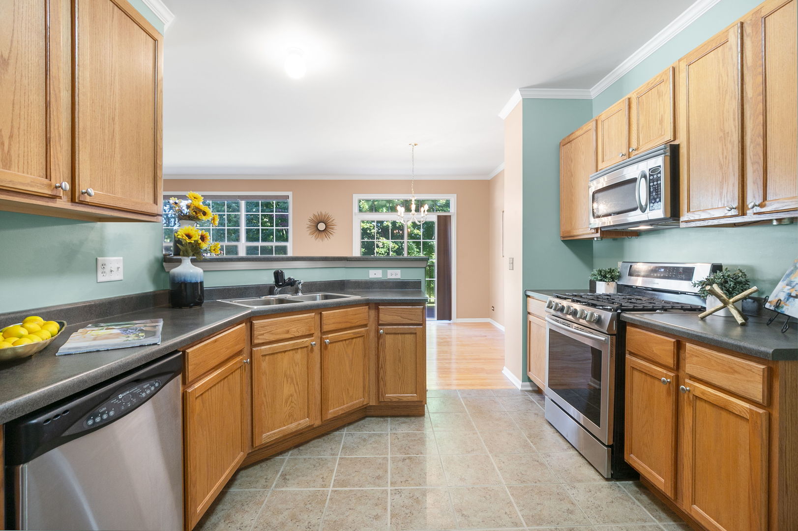1319 W Crane View Court