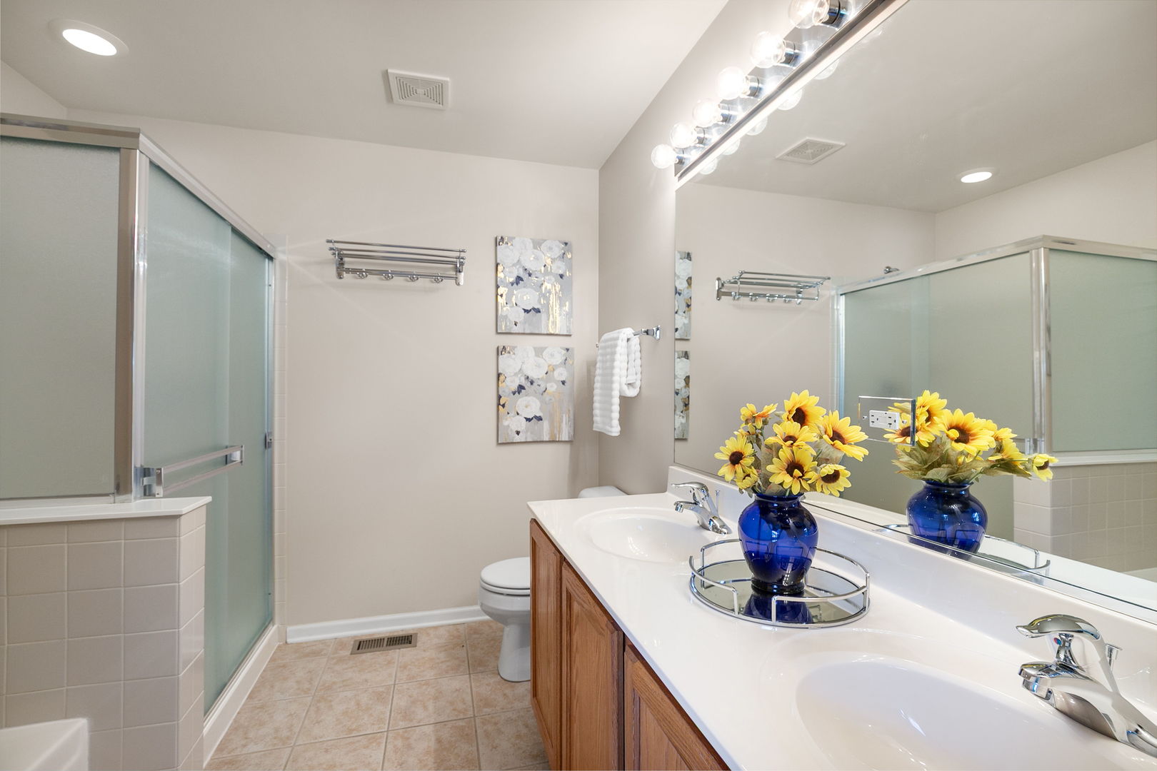1319 W Crane View Court