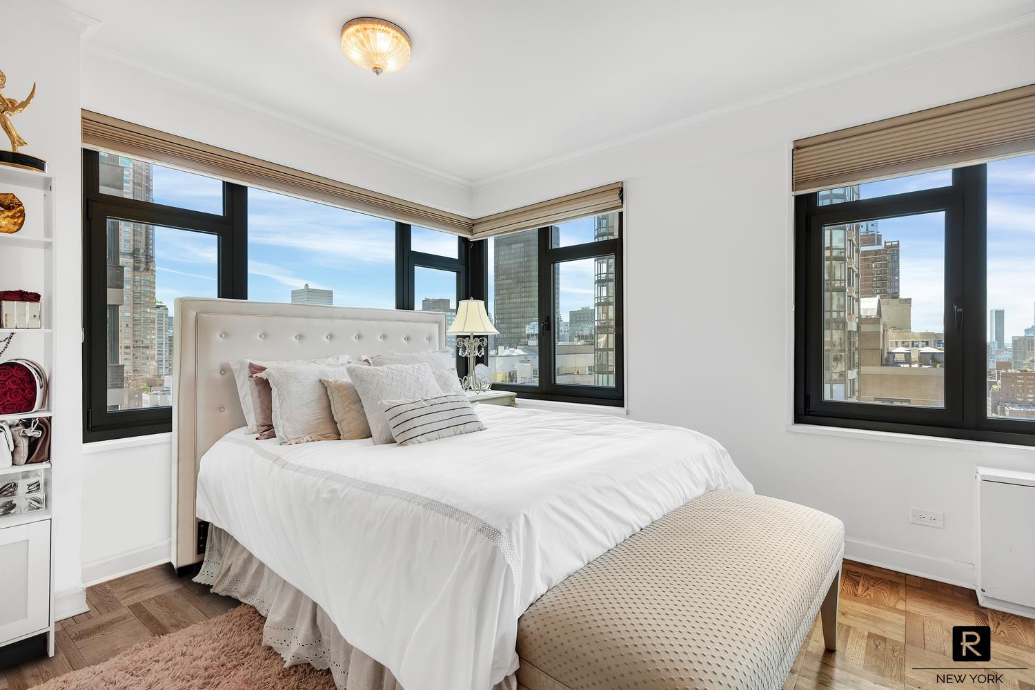160 E 65th Street 25-A