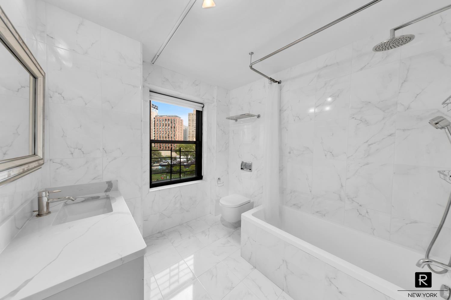 264 E Broadway C-405