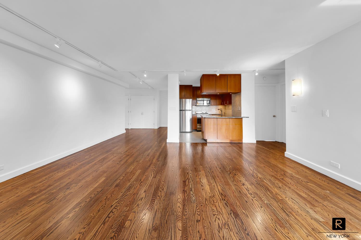 264 E Broadway C-405