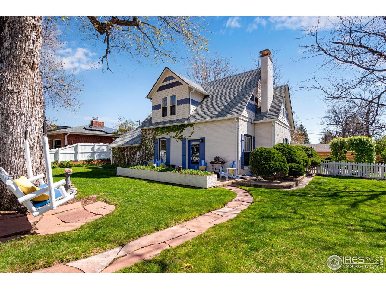 1503 Balsam Ave