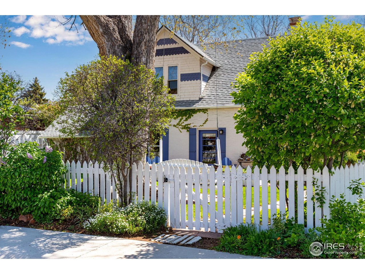1503 Balsam Ave