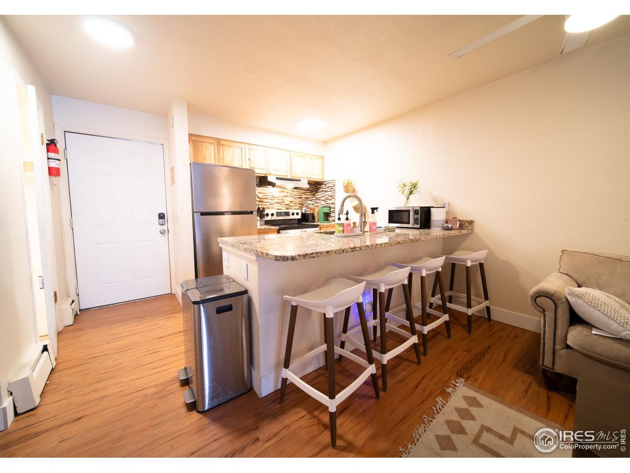 1200 College Ave 123