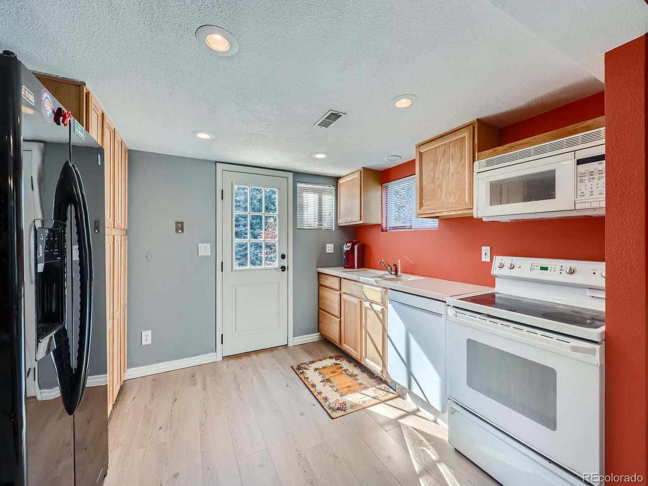 7824 W 109th Pl