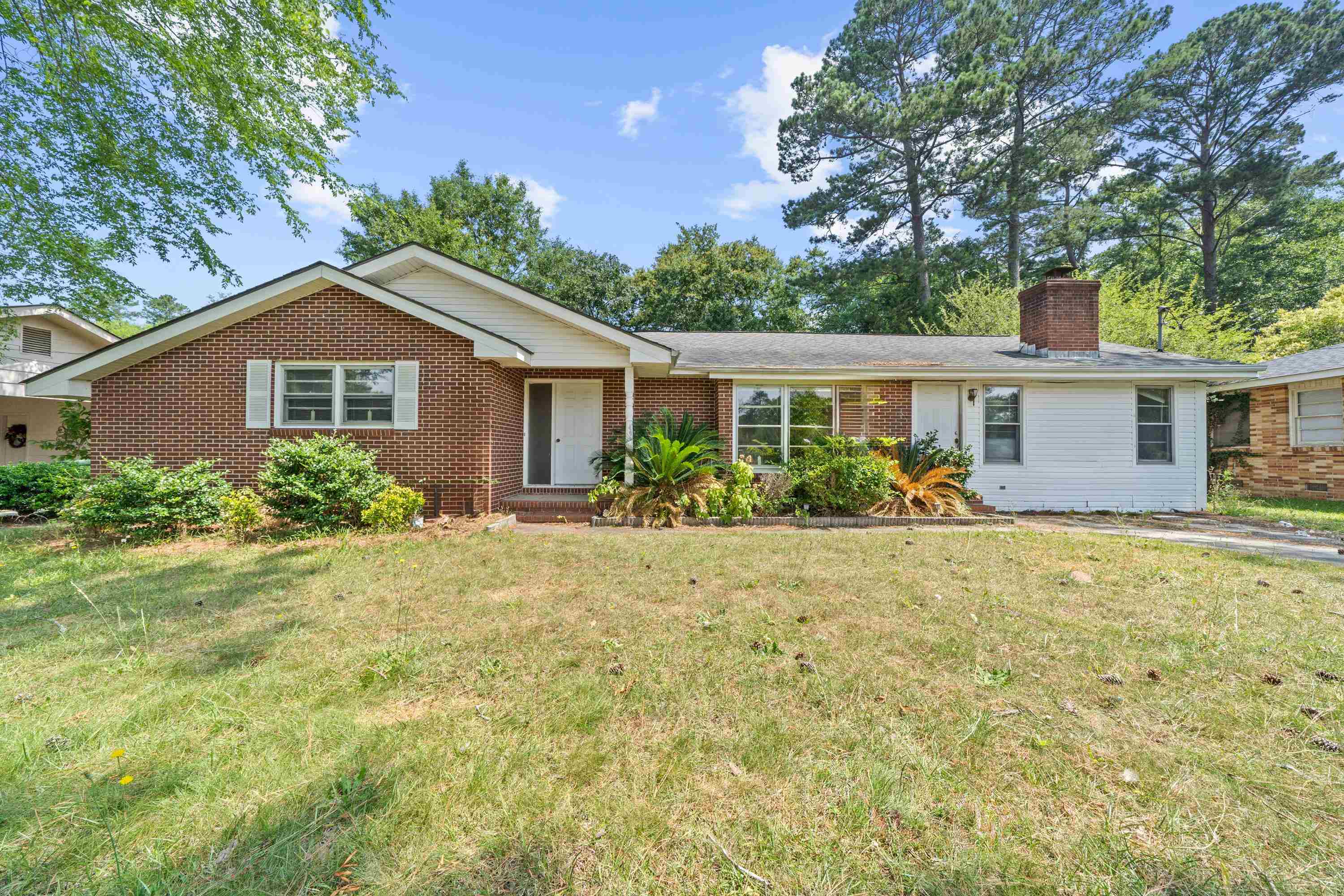 1739 ELMWOOD DRIVE