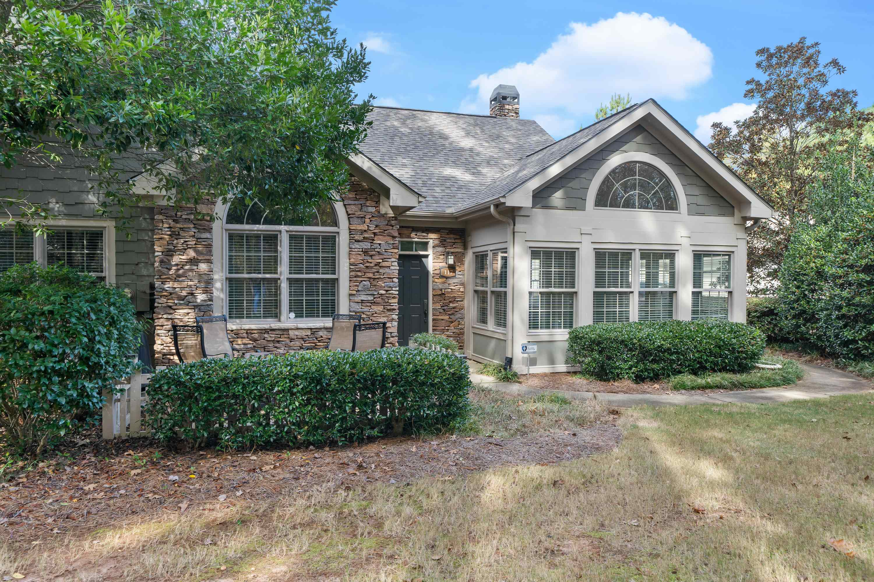 117 EDGEWOOD COURT