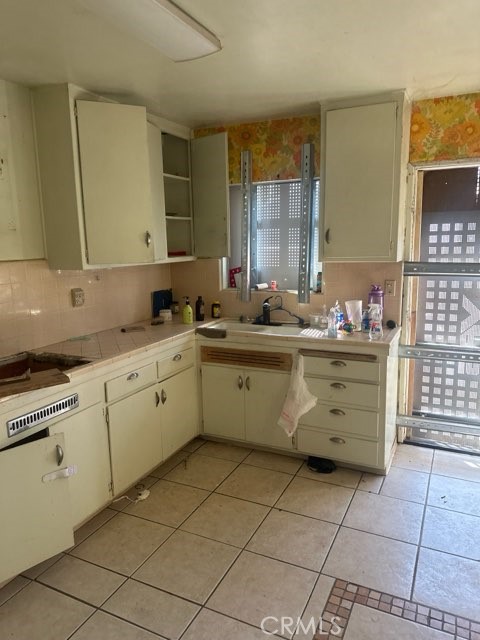 1451 E Marshall Boulevard