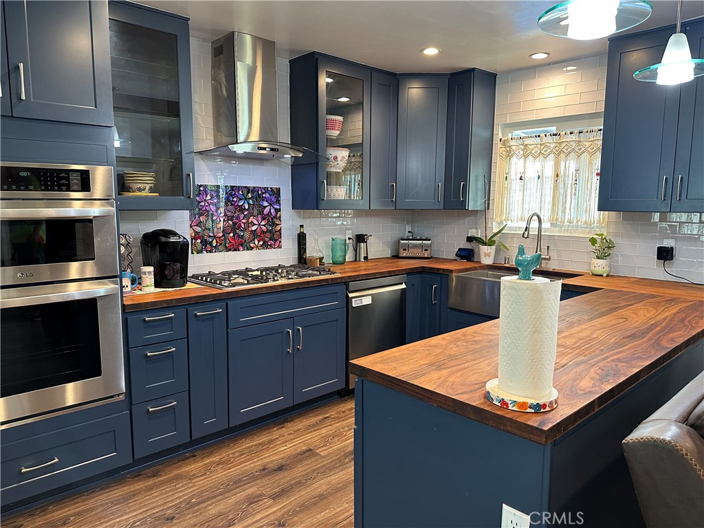 5532 N Traymore Avenue