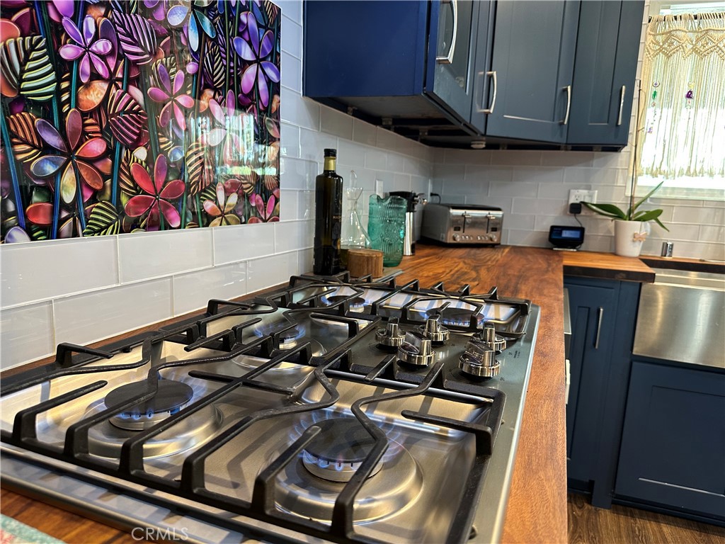 5532 N Traymore Avenue