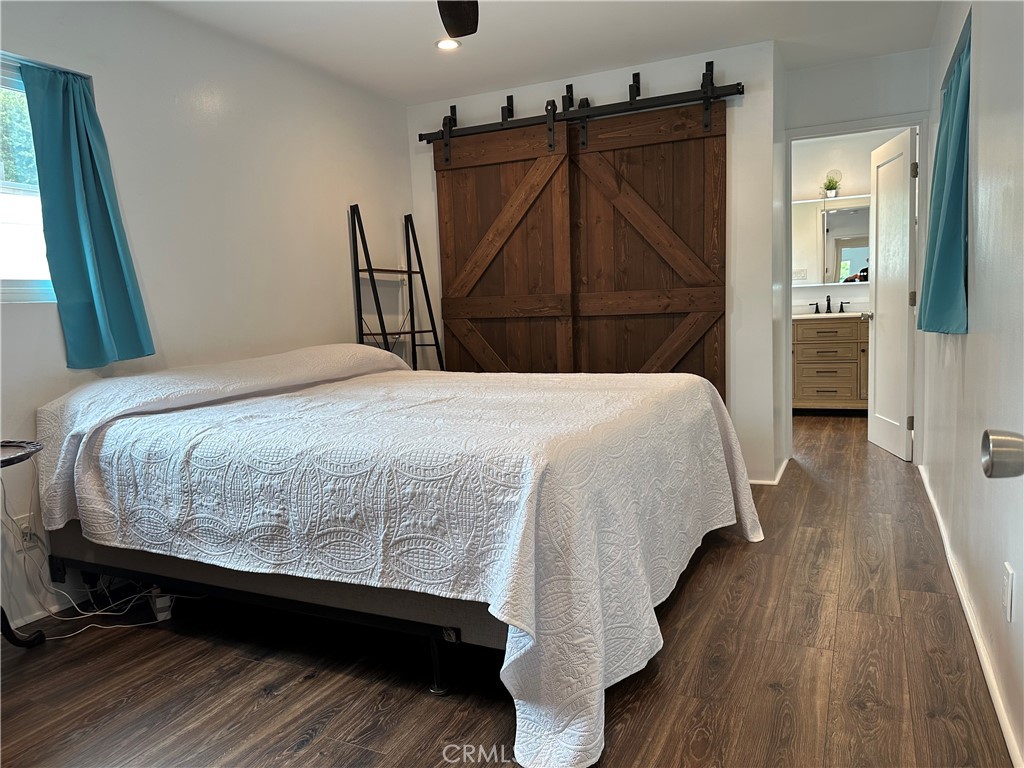 5532 N Traymore Avenue