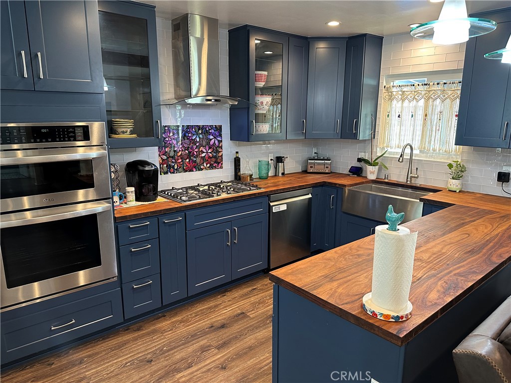 5532 N Traymore Avenue