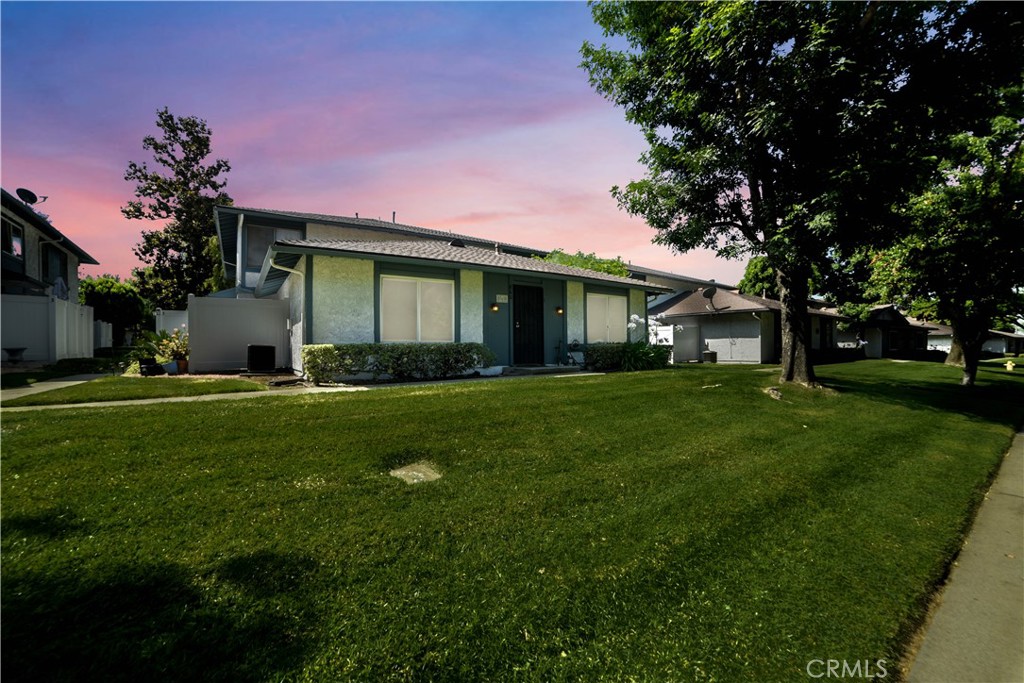 860 W Sierra Madre Avenue 1