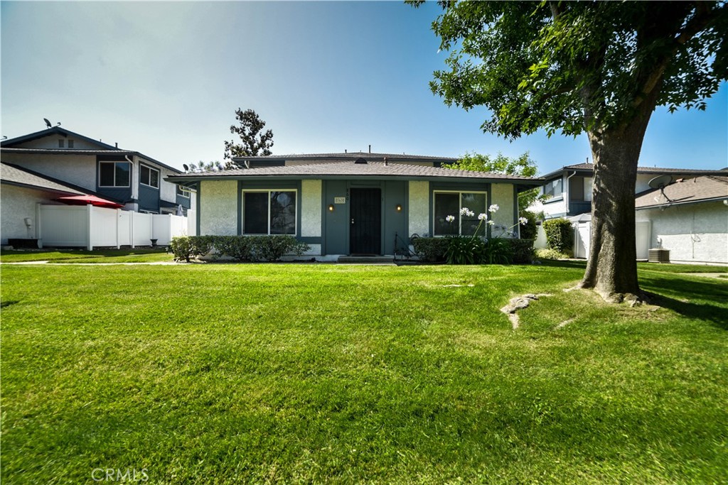 860 W Sierra Madre Avenue 1