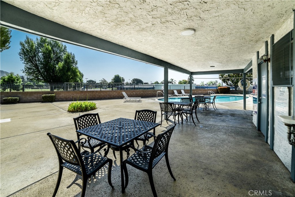 860 W Sierra Madre Avenue 1