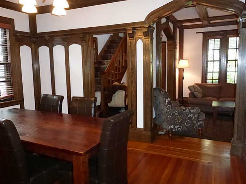 402 LLOYD Avenue 402