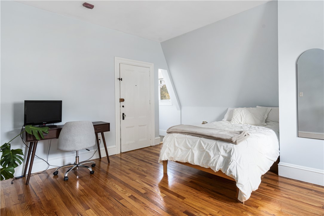 54 Pitman Street 6