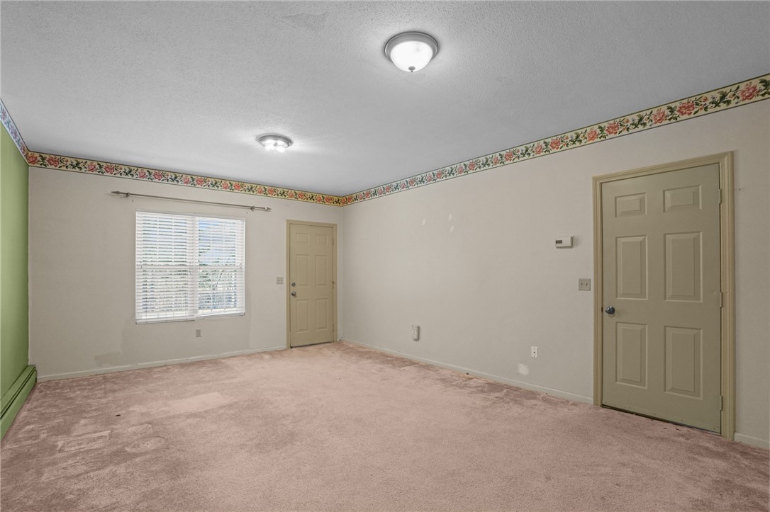 565 Quaker Lane 122