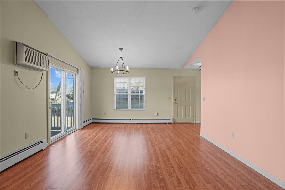 565 Quaker Lane 122