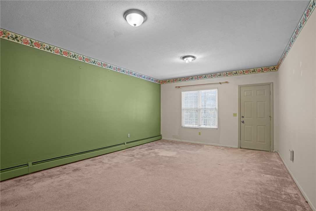 565 Quaker Lane 122