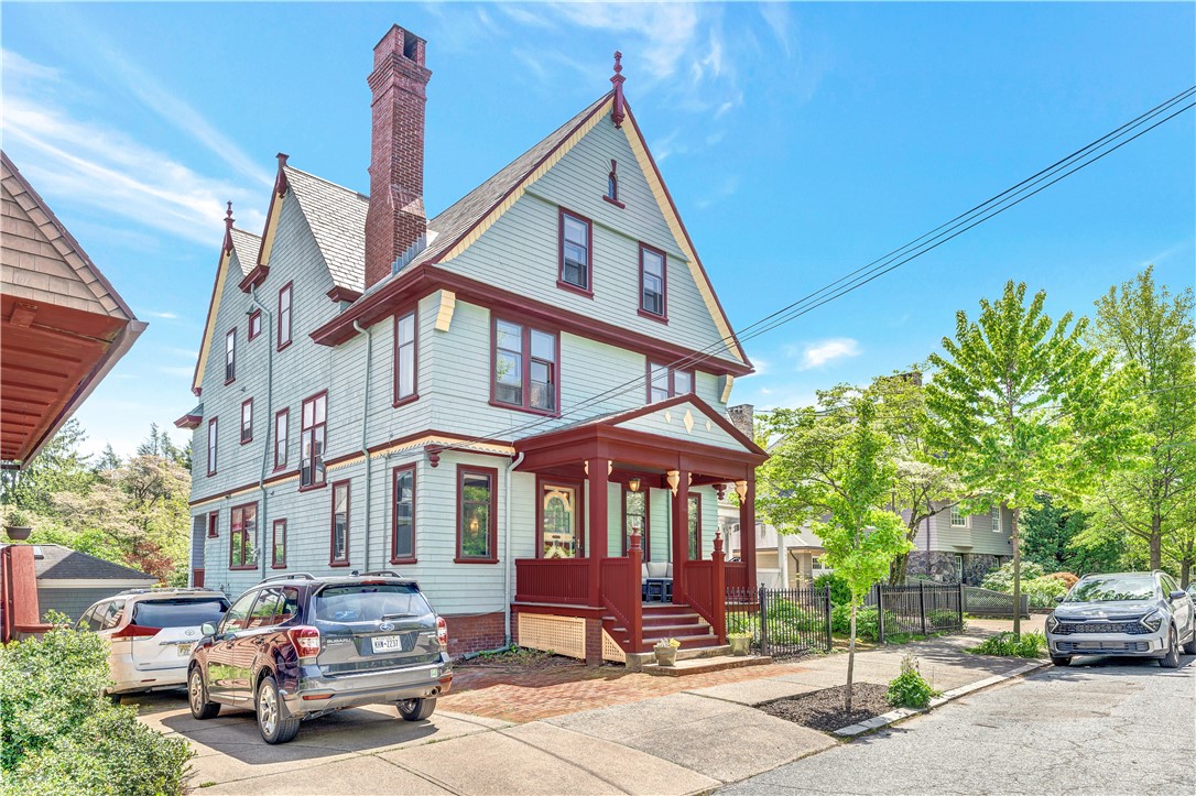 185 Brown Street