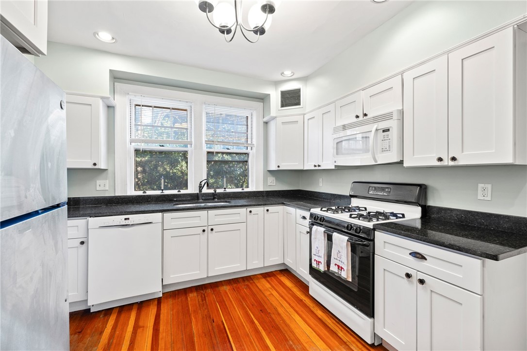 23 Elton Street 1