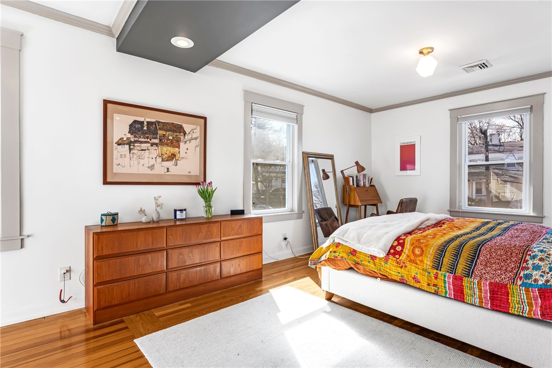 62 Rochambeau Avenue