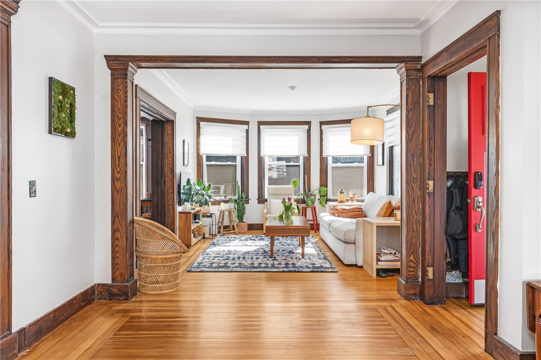 62 Rochambeau Avenue