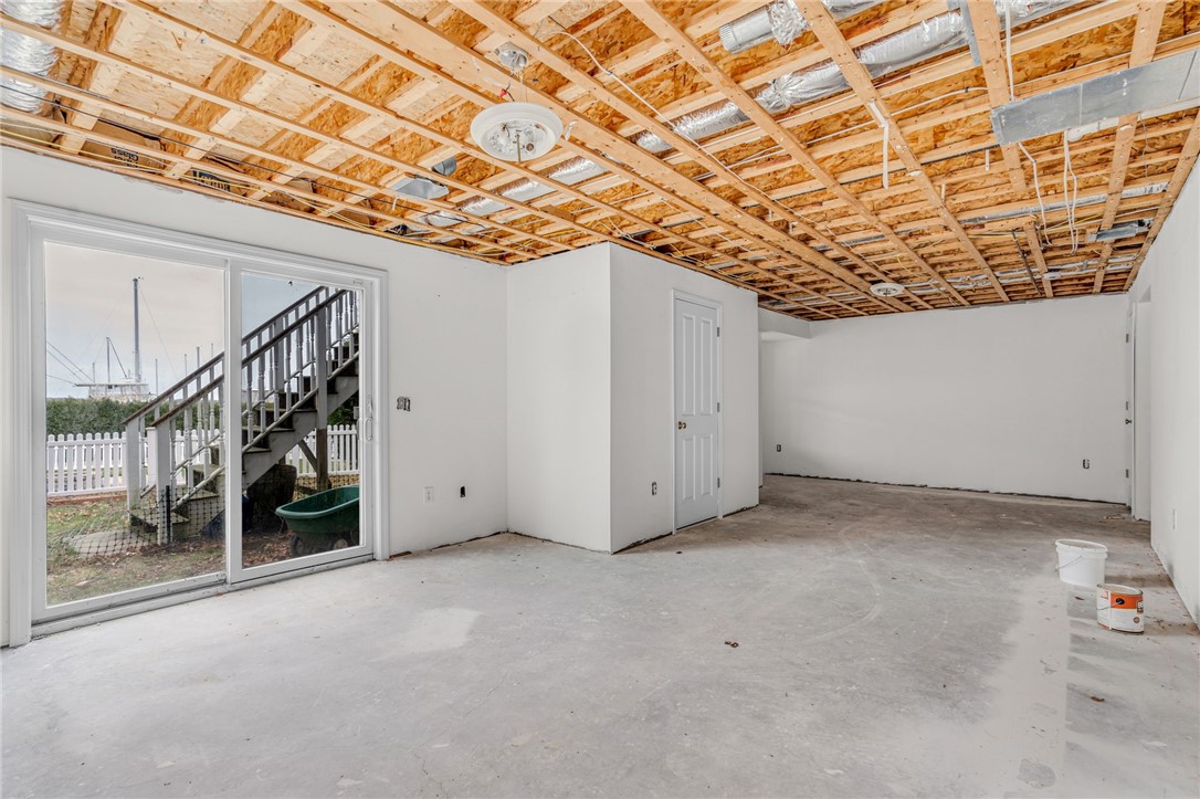 190 Narragansett Parkway