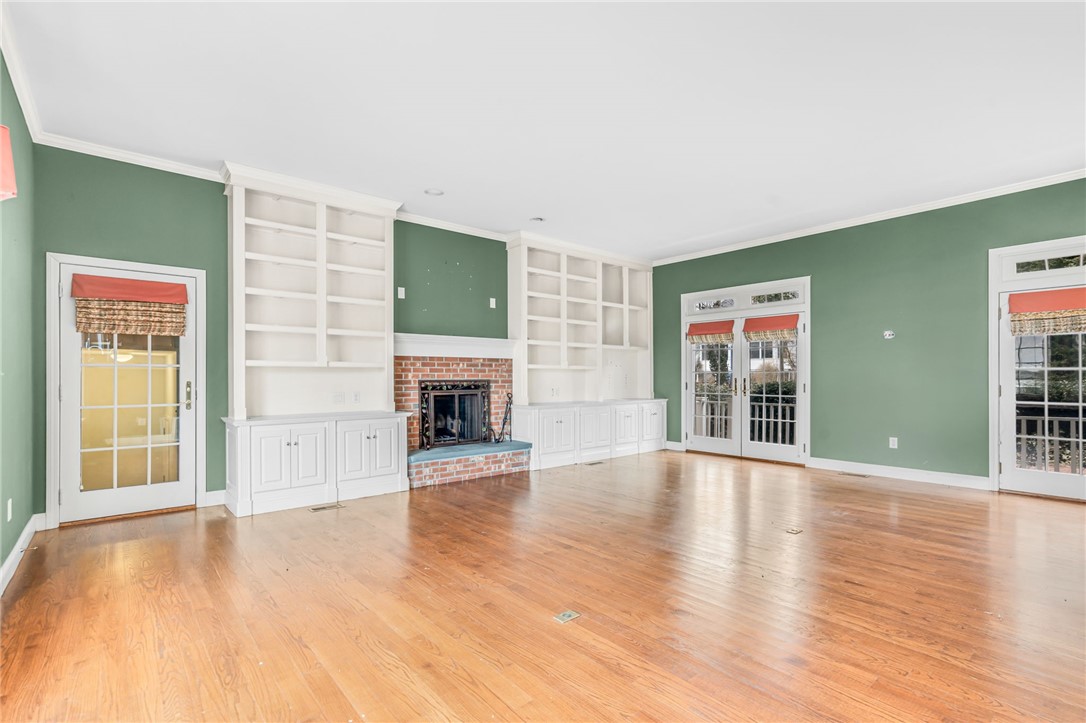 190 Narragansett Parkway