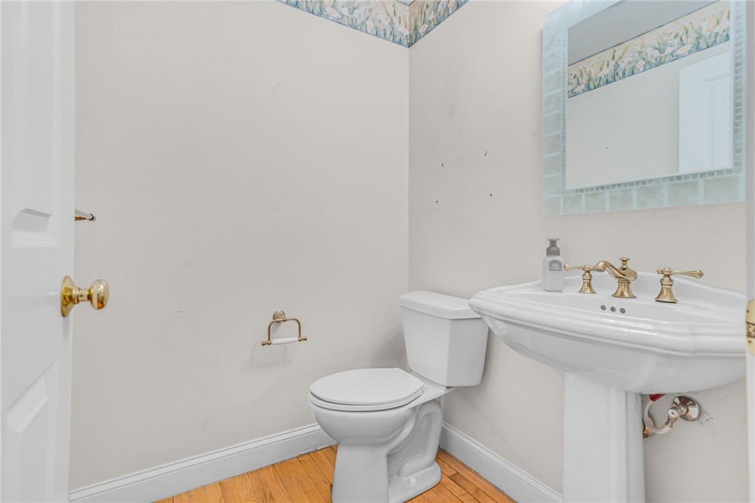 190 Narragansett Parkway