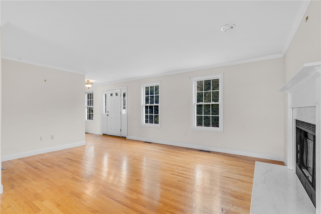 190 Narragansett Parkway