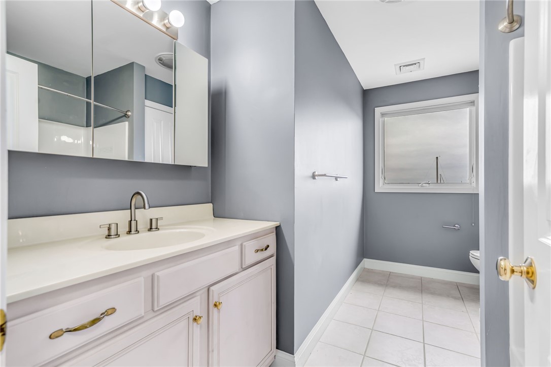 190 Narragansett Parkway