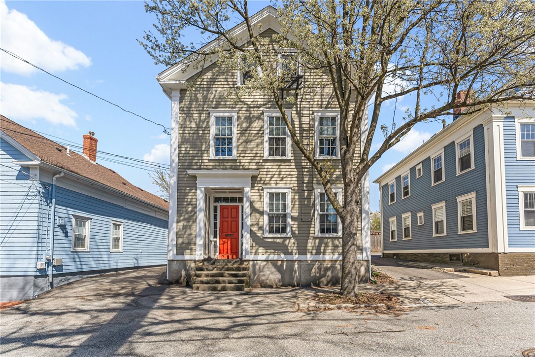 104 Sheldon Street 1