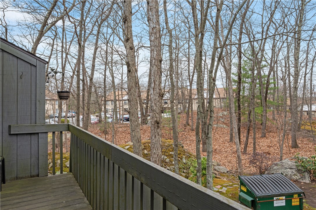 7 Wake Robin Road 905