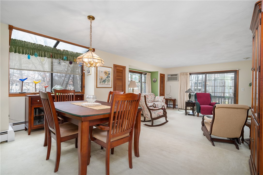 7 Wake Robin Road 905